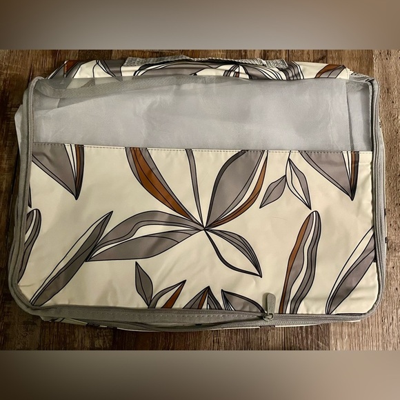 NWT! Thirty-One mesh Zipper White and Gray All In Neutral Laptop Bag with handle - Picture 6 of 7